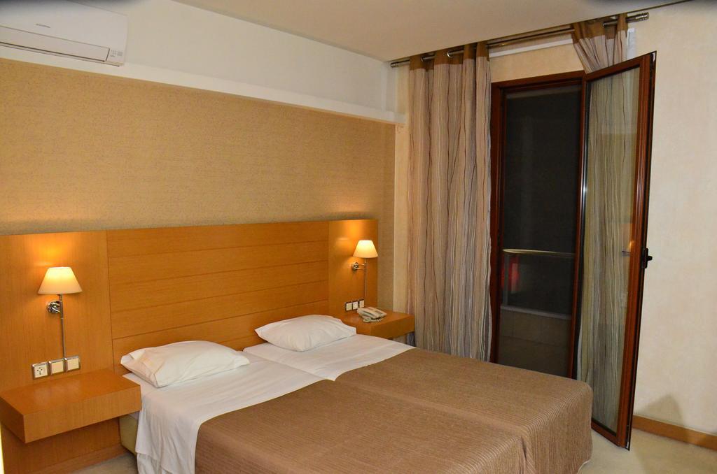 Deves Hotel ナフプリオ エクステリア 写真
