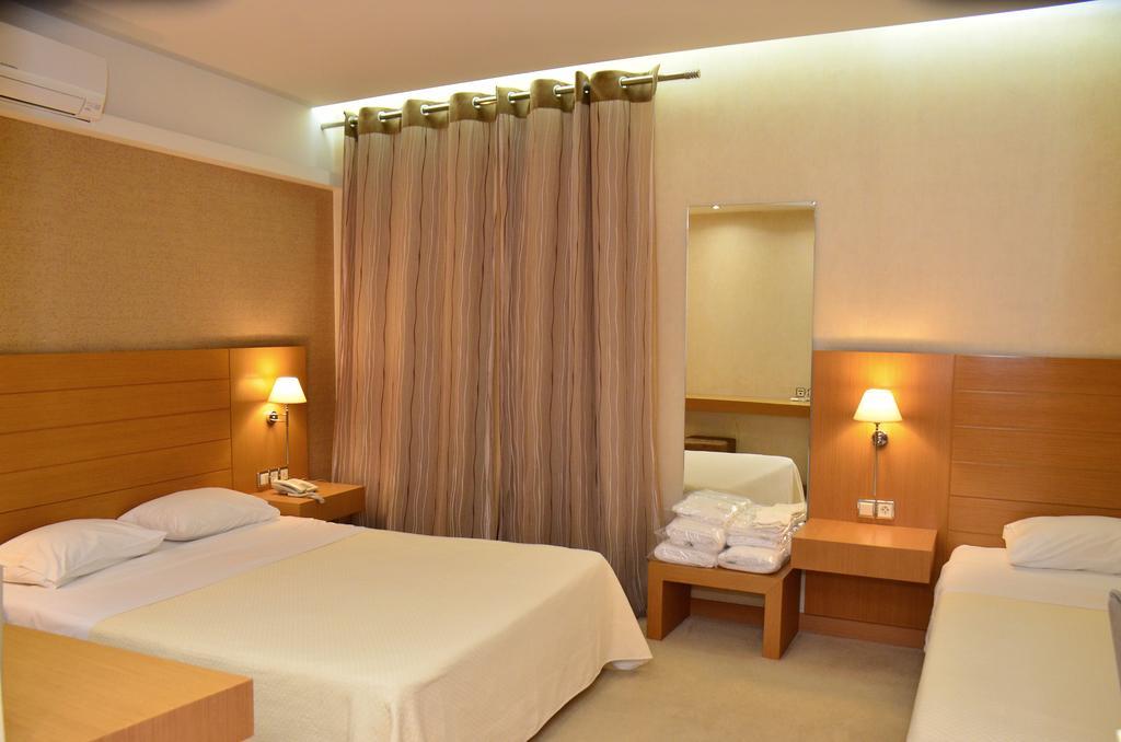 Deves Hotel ナフプリオ エクステリア 写真
